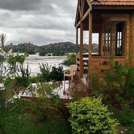 Leo Wodden Resort Hampi Ngoại thất bức ảnh