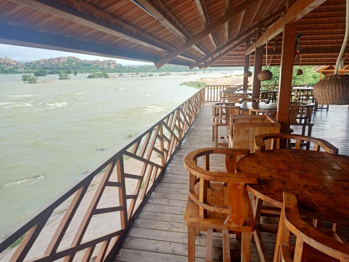 Leo Wodden Resort Hampi Ngoại thất bức ảnh