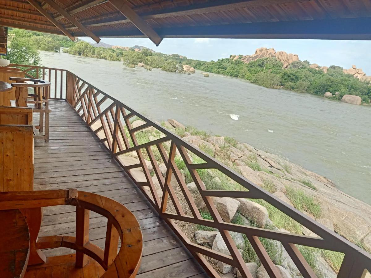 Leo Wodden Resort Hampi Ngoại thất bức ảnh