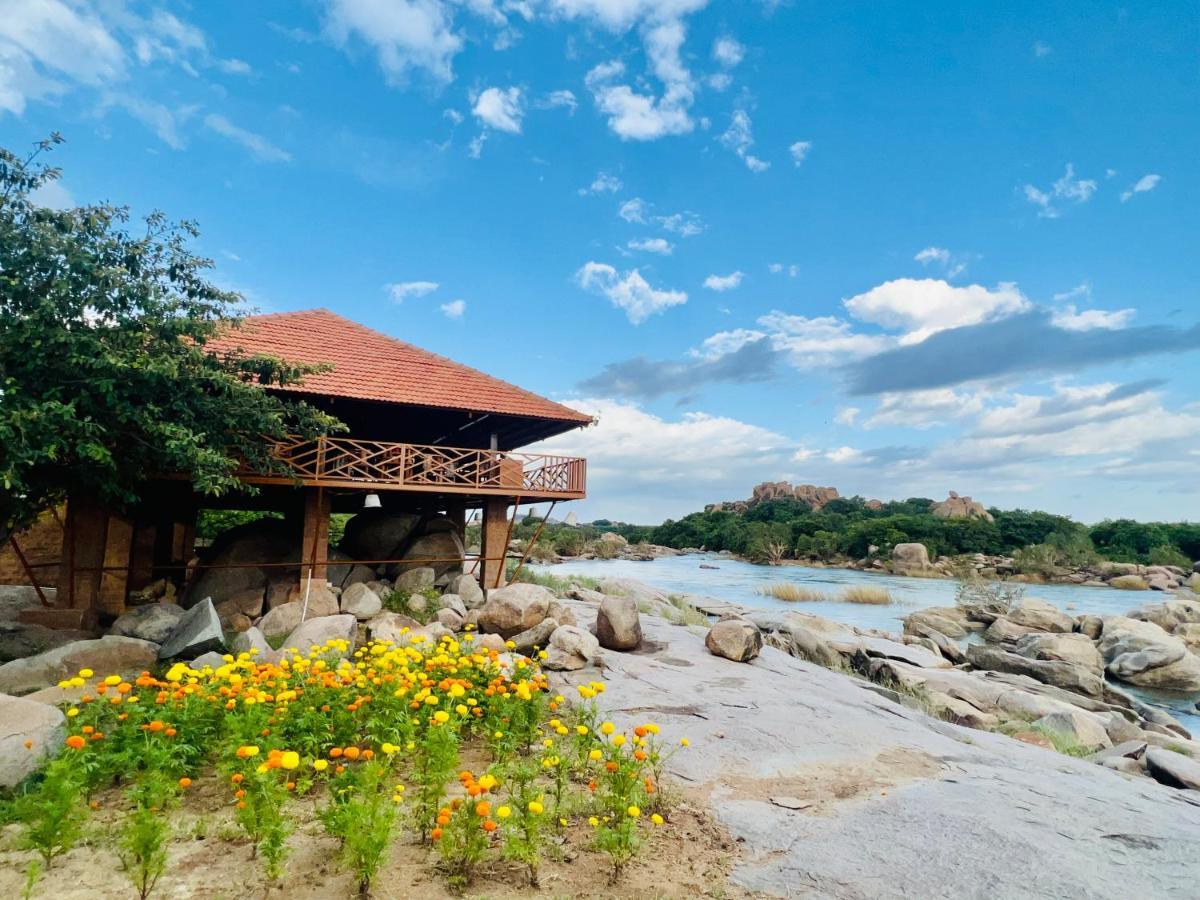 Leo Wodden Resort Hampi Ngoại thất bức ảnh