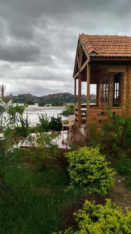 Leo Wodden Resort Hampi Ngoại thất bức ảnh
